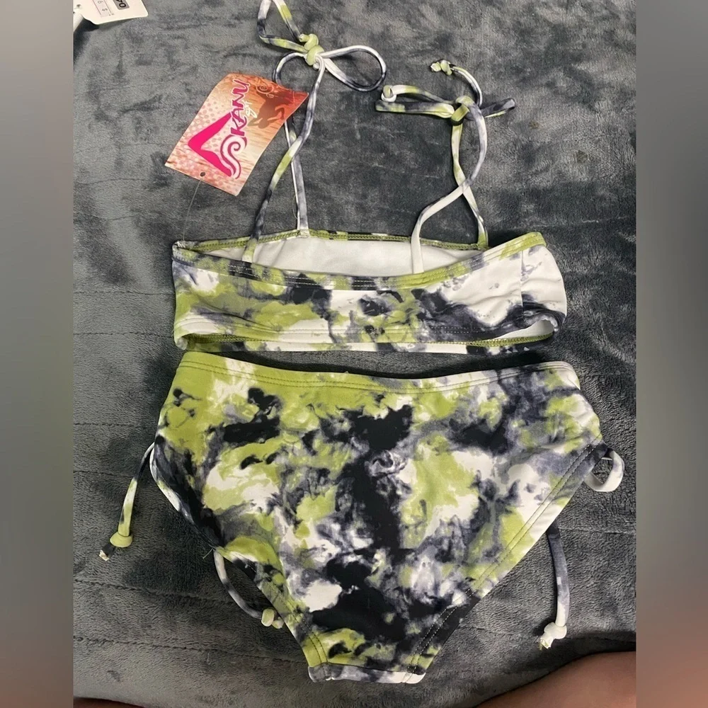 KANU surf bikini size 5 (girls) sea foam/black